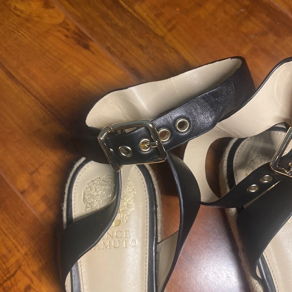 Pre-Owned VINCE CAMUTO KATHALIA PLATFORM ESPADRILLE LEOPARD PRINT SHOES